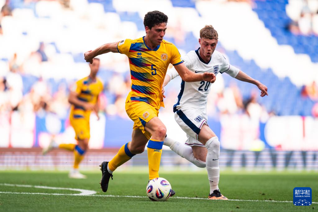 巴塞洛纳队在安道尔足坛中展现强劲实力的简单介绍