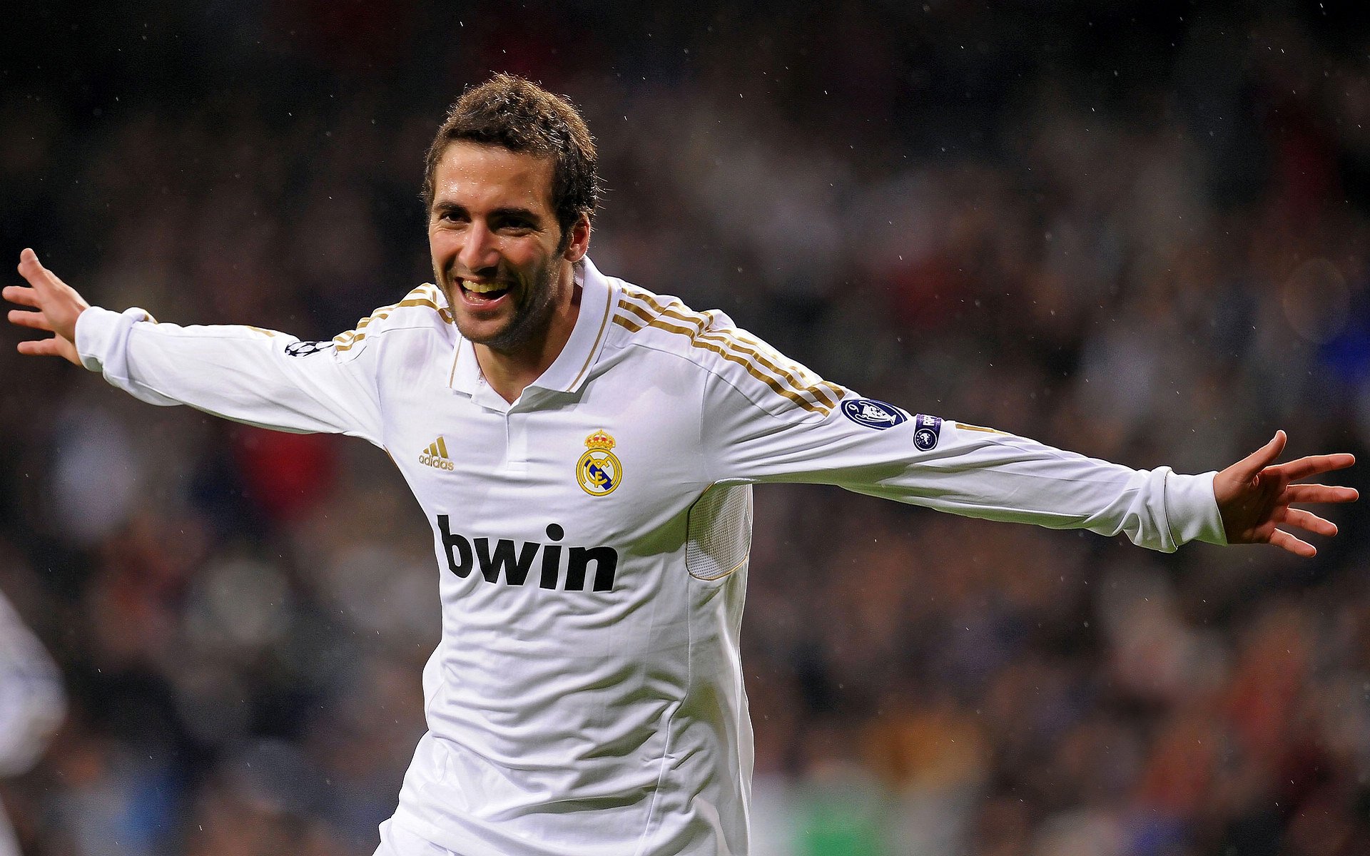 从玻利维亚到英超,淘汰赛的基因如何塑造克瓦拉茨赫利亚的争冠接管时刻