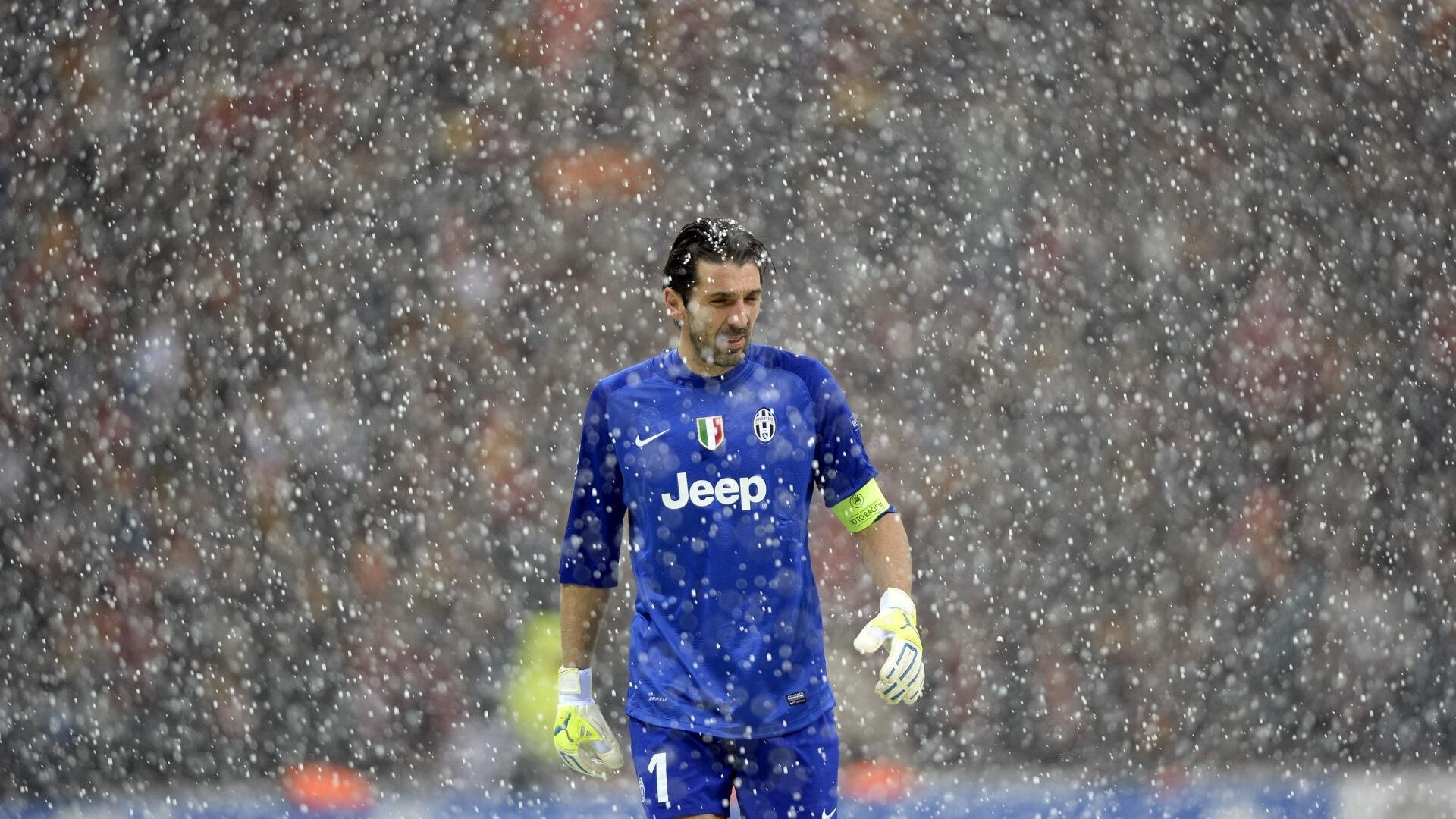 美洲杯启示录,苏亚雷斯单节爆发,哥伦比亚战术智慧撕裂美国防线