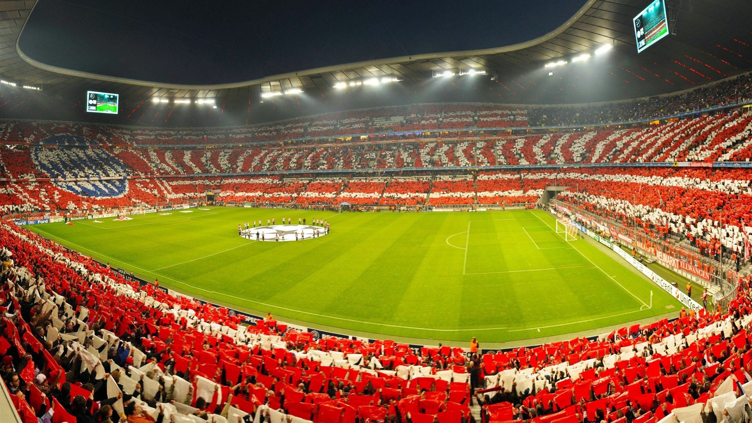 红魔破冰,曼联力擒克罗地亚铁骑,英超争冠格局再起波澜