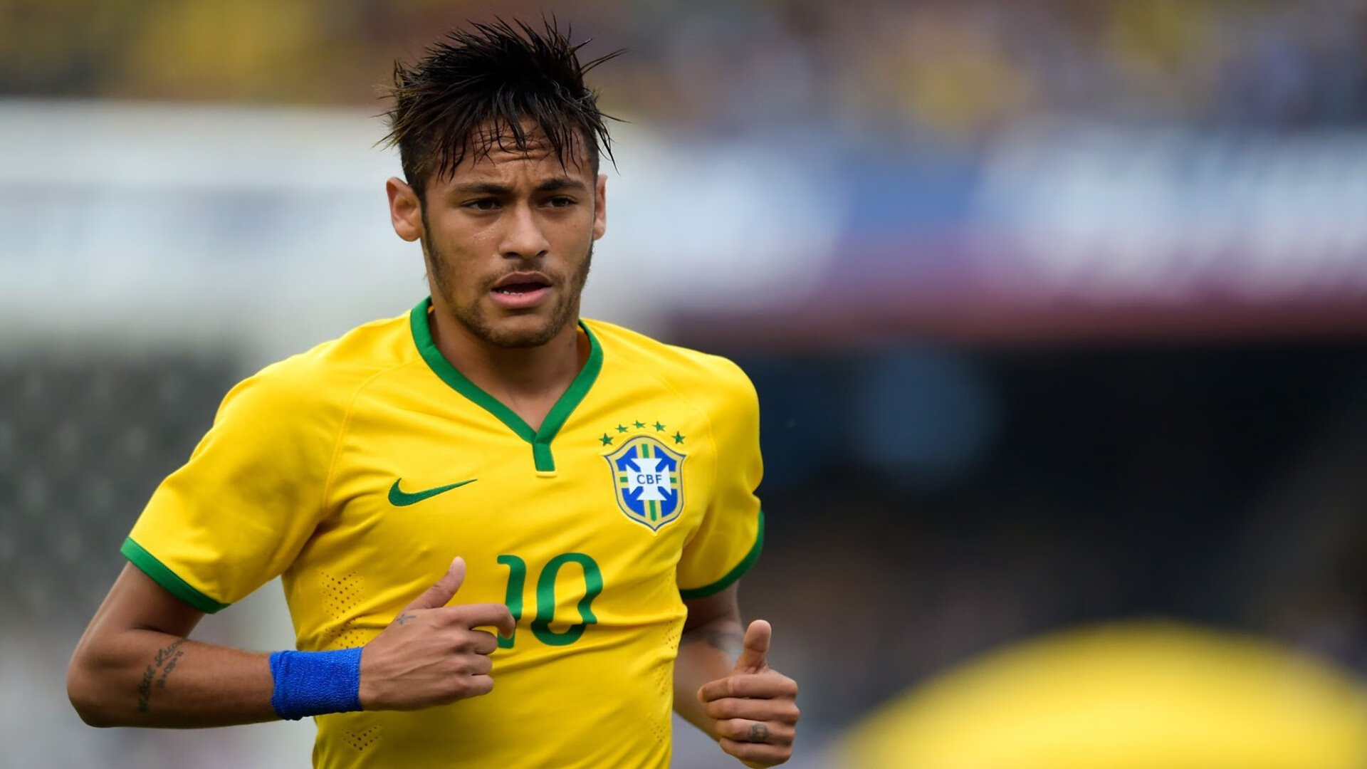 赛道上的王权更迭，汉密尔顿点燃赛场，迈凯伦碾压阿斯顿马丁